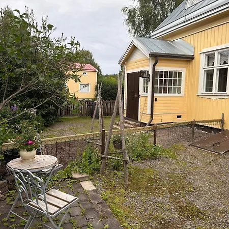 Spacious Family 100m2 Viinikanpuisto, Free Parking, Private Patio, Sauna And Free Wi-fi Apartament Tampere