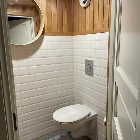 Daire Spacious Family 100m2 Viinikanpuisto, Free Parking, Private Patio, Sauna And Free Wi-fi Tampere
